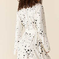 Meadow Cloud Jersey Classic Short Robe in White Stars