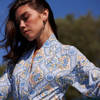 Quinn Cloud Jersey Banded Short Robe in Villeroy